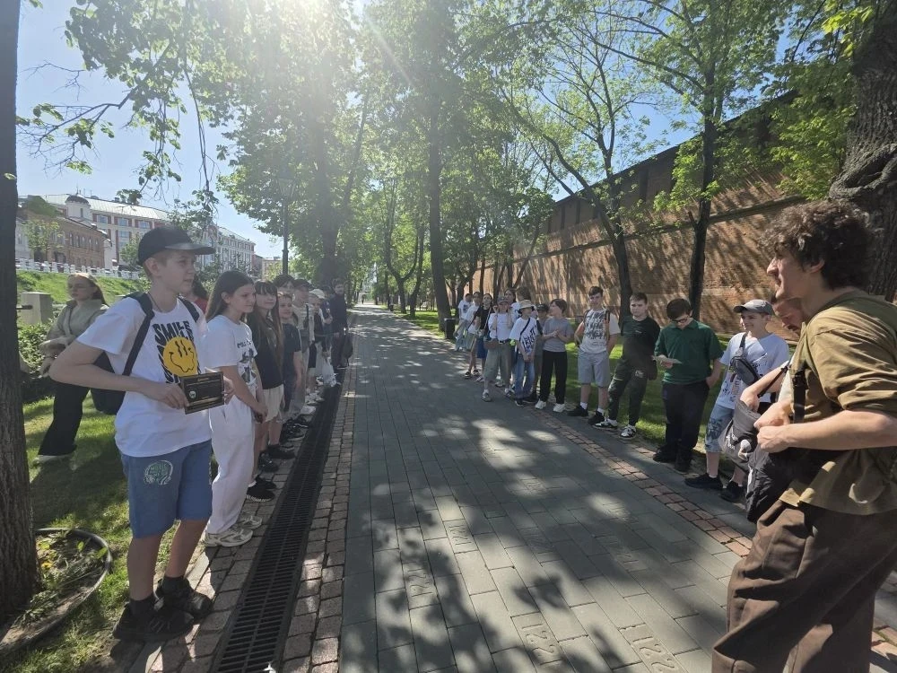 ✅КВЕСТ В НИЖЕГОРОДСКОМ КРЕМЛЕ  🏘18 мая 2026 года ученики 6е класса вместе с классным руководителем С