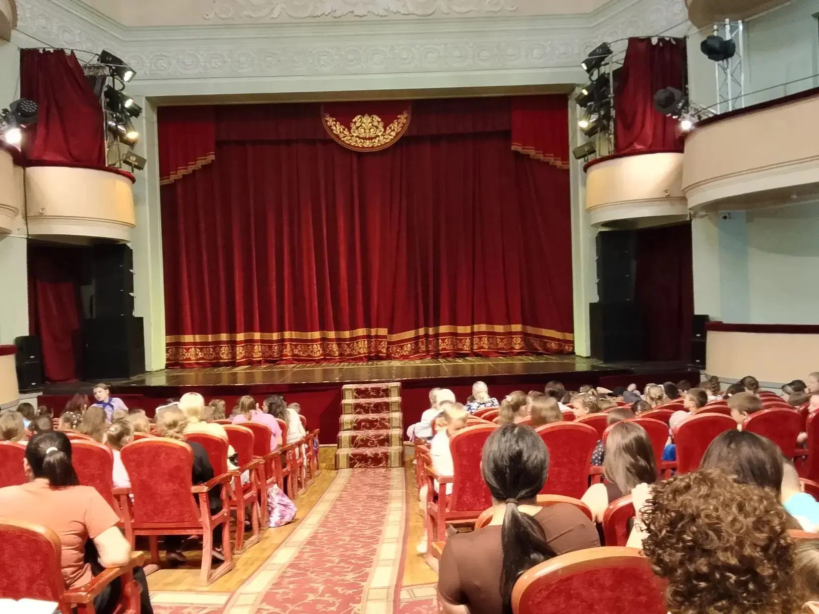 🎭 Магия театра для маленьких зрителей! 🌟