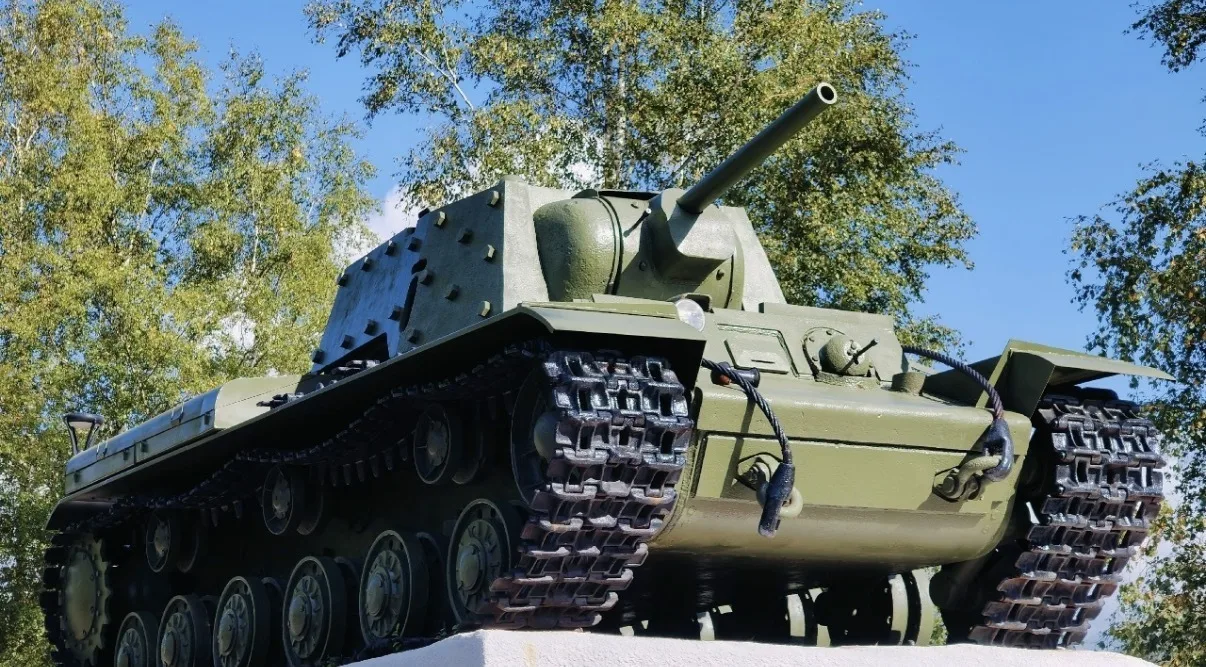 д. Войсковицы. Гатчинский район. Подвиг Зиновия Колобанова.