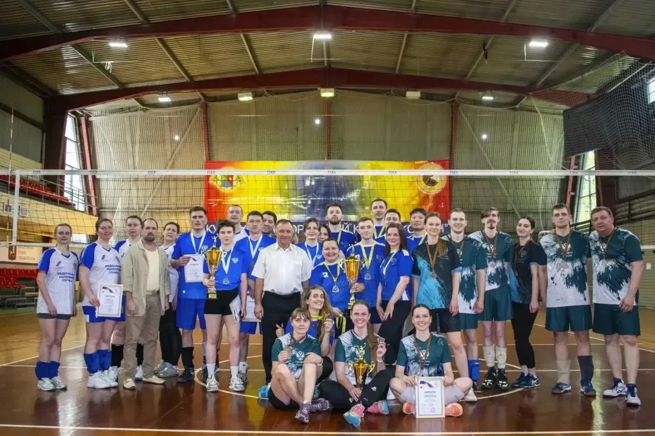 🏆 Сборная Федерального казначейства одержала победу на соревнованиях по волейболу в ра...