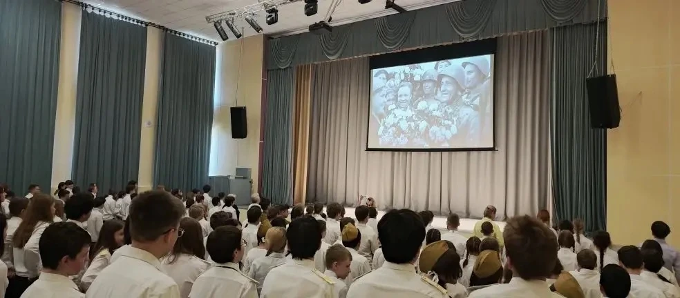 6 мая в нашей школе прошел традиционный фестиваль военной песни «Нас песня к Победе вела». В этом го