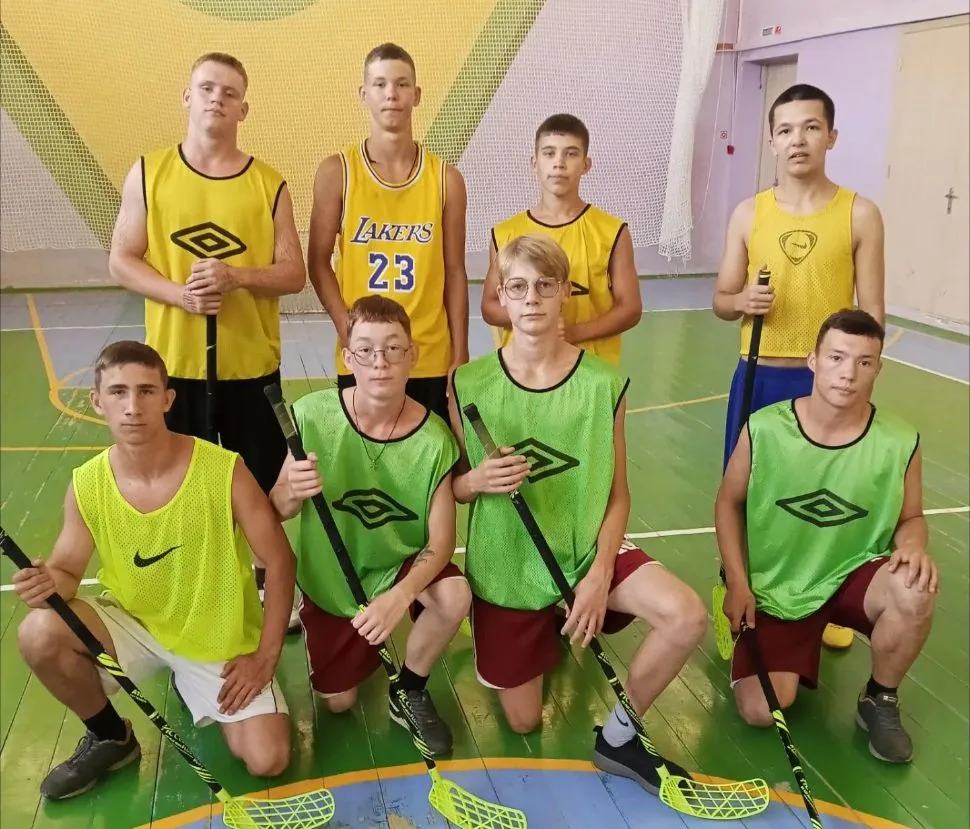 В Раифском СУВУ состоялся турнир по флорболу и определены его лучшие игроки