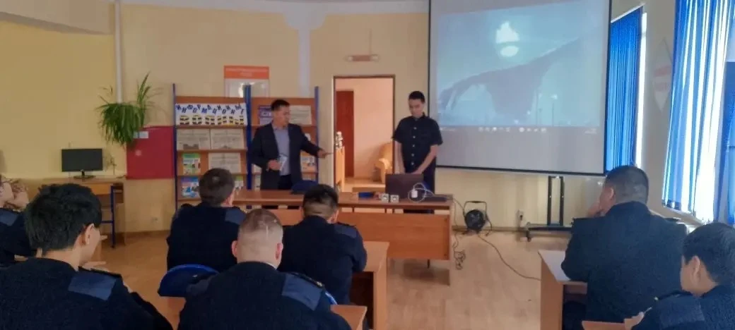 ПРОДОЛЖИ УЧЕБУ И СТАНЬ ОФИЦЕРОМ!  О подтянутости и поддержании себя в здоровьесберегающем жизненном 
