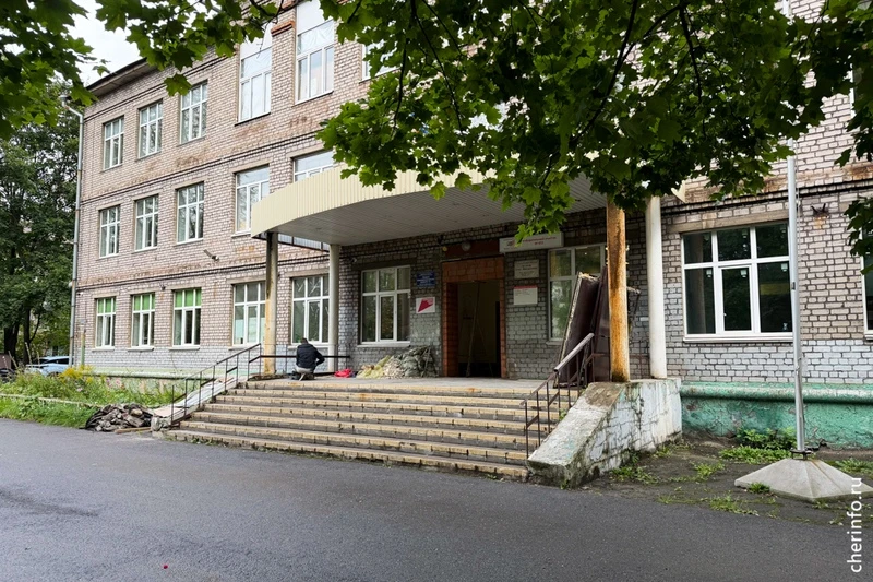 В школе № 15 к 1 сентября сделают подъемник для учеников с инвалидностью