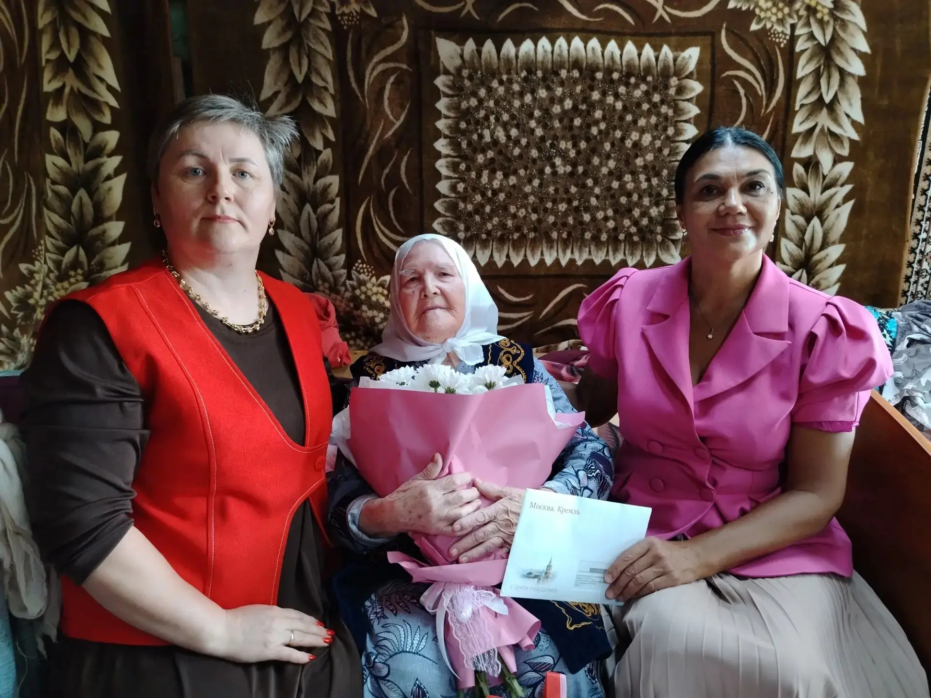 95 лет — мудрость и гордость!

Свой 95-й день рождения отмечает Залялова Минслу Хафизовна — тружениц