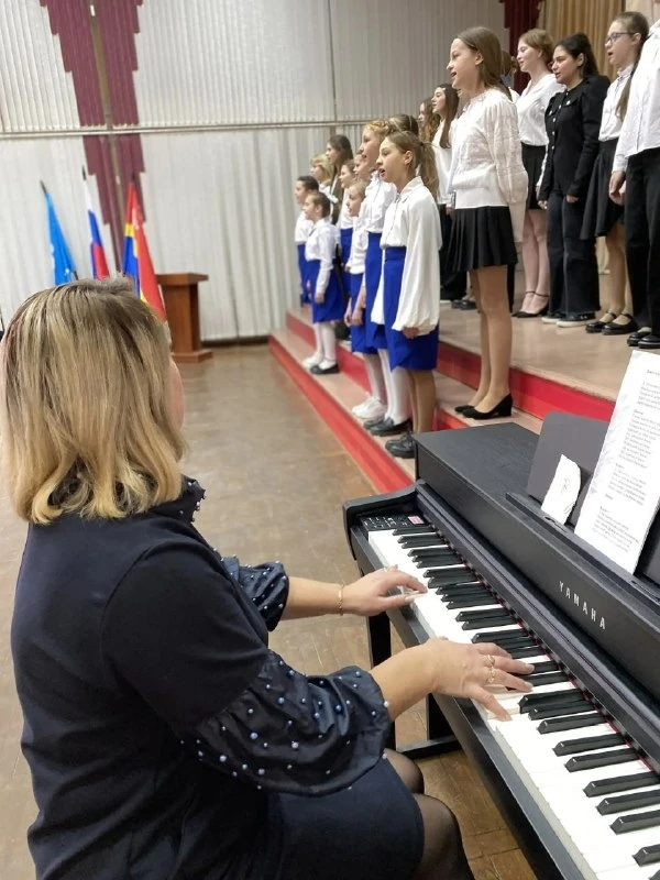ОТКРЫТИЕ ГОДА ЕДИНСТВА НАРОДОВ РОССИИ   🎶💃 Дорогие друзья, вчера наша школа вновь наполнилась звукам