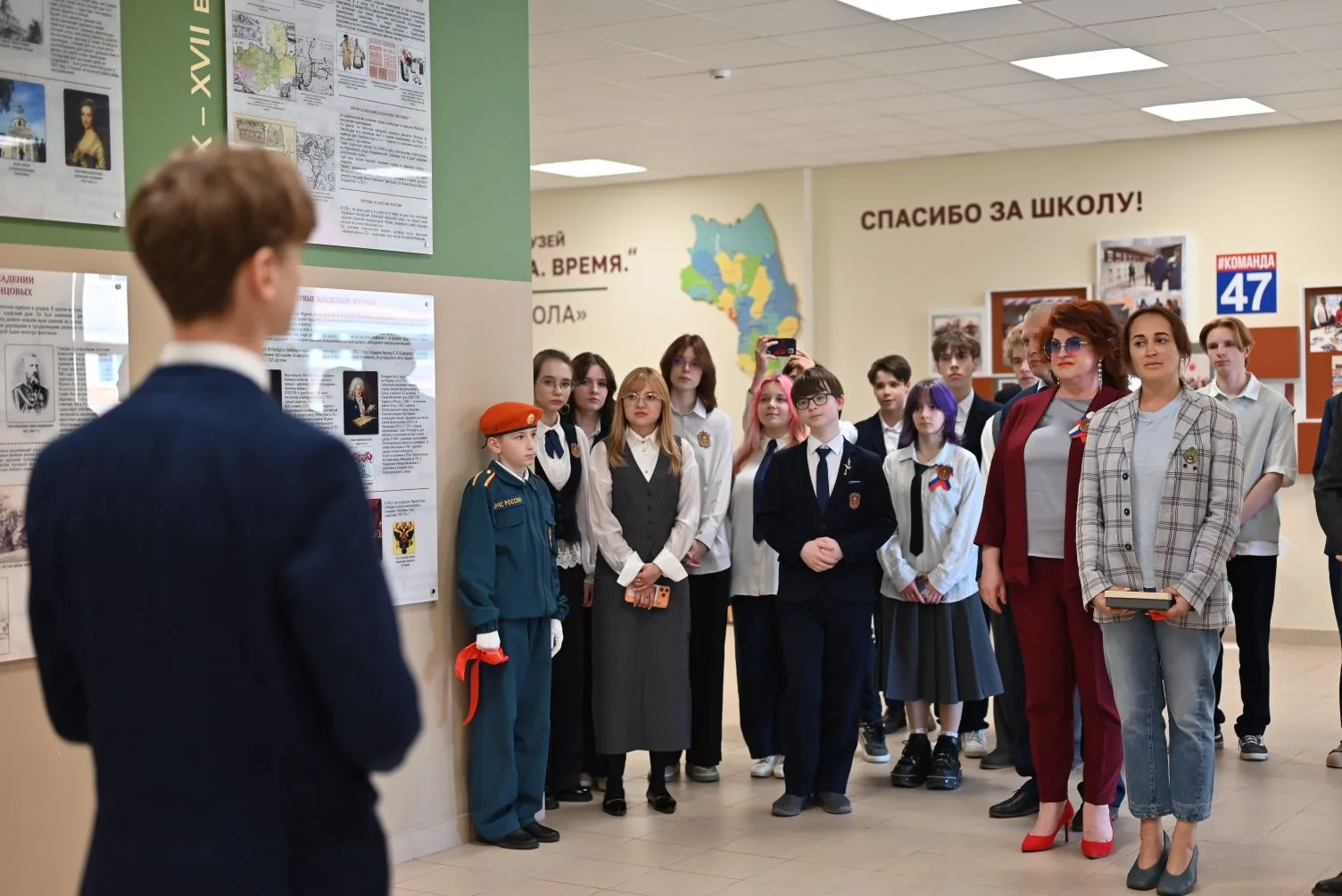 В МОБУ «Муринская СОШ № 6» состоялось торжественное открытие новой экспозиции школьного музея «Школа