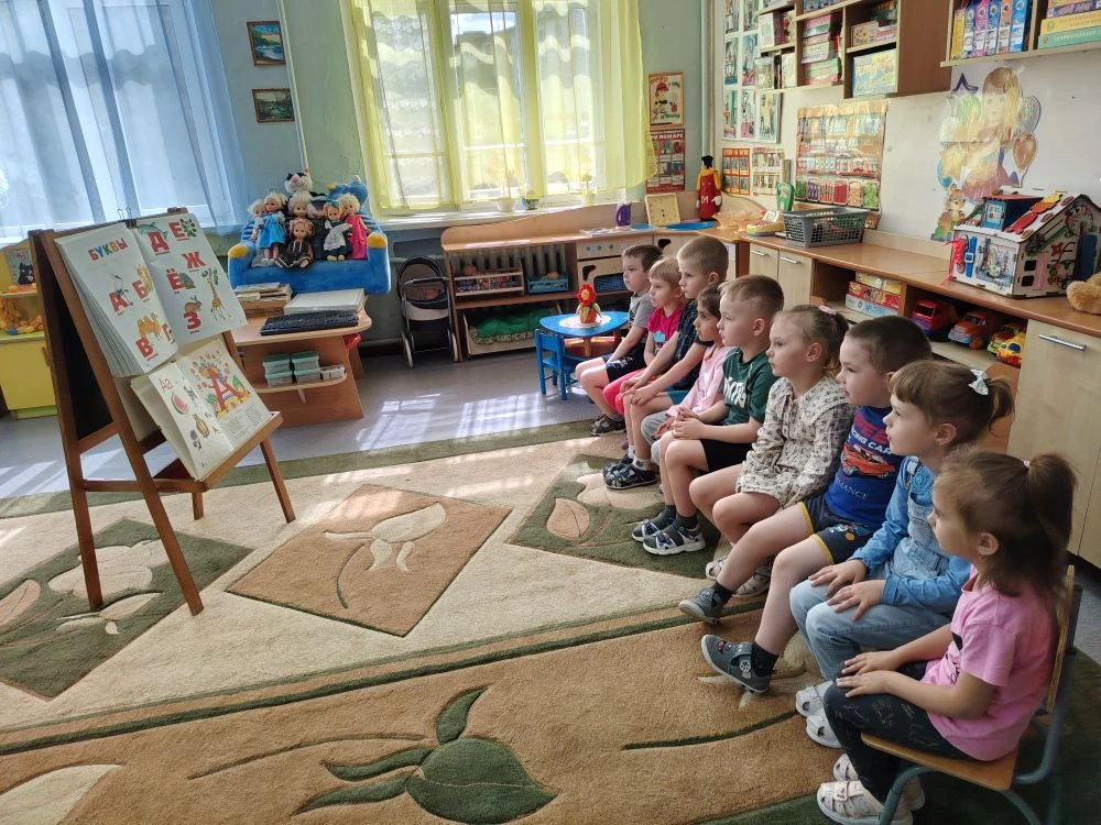 🅰️ Знакомство с азбукой: путешествие в мир первых букв
