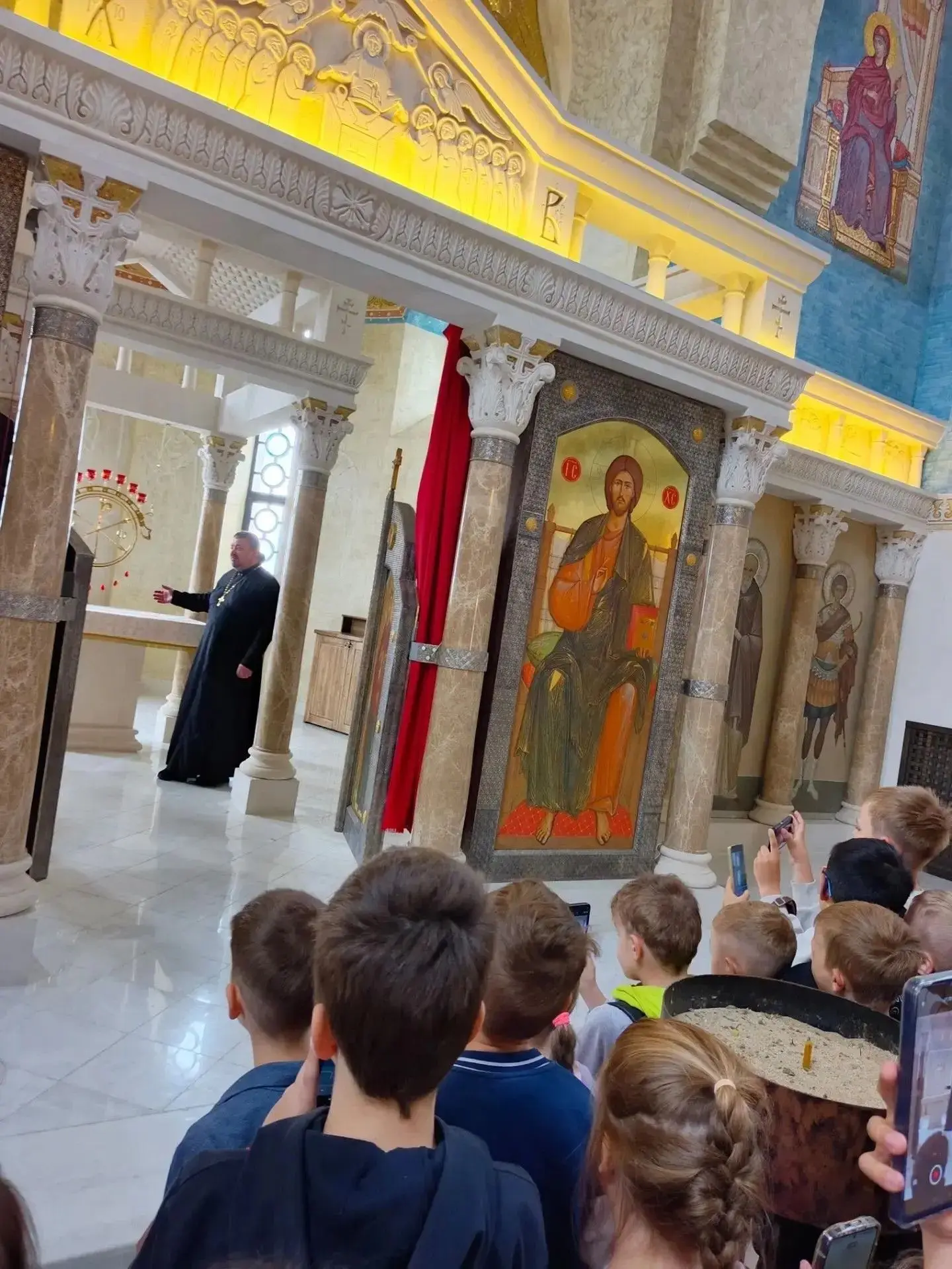 🕊️ Экскурсия в Храм Святого преподобного Максима Исповедника: тишина, история и добрые мысли 🕊️Сег