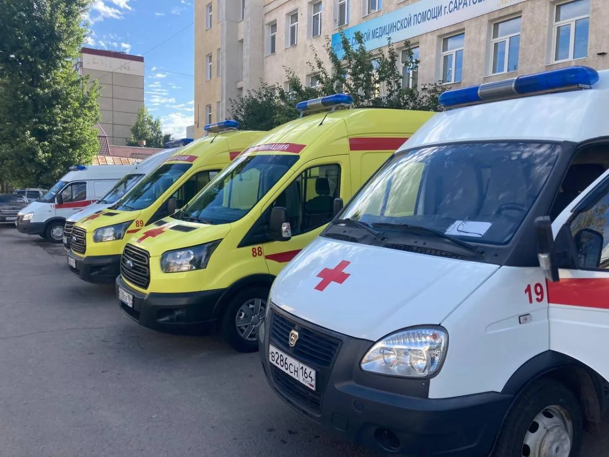 28 апреля – день работника Скорой медицинской помощи  Этот праздник учредили в 2020 году в честь сот
