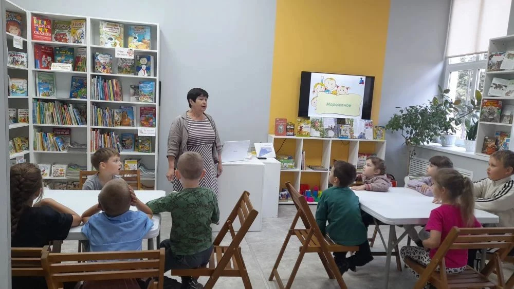 Лето не может быть без мороженого! Это лакомство особенно популярно в жару. А как появилось моложено