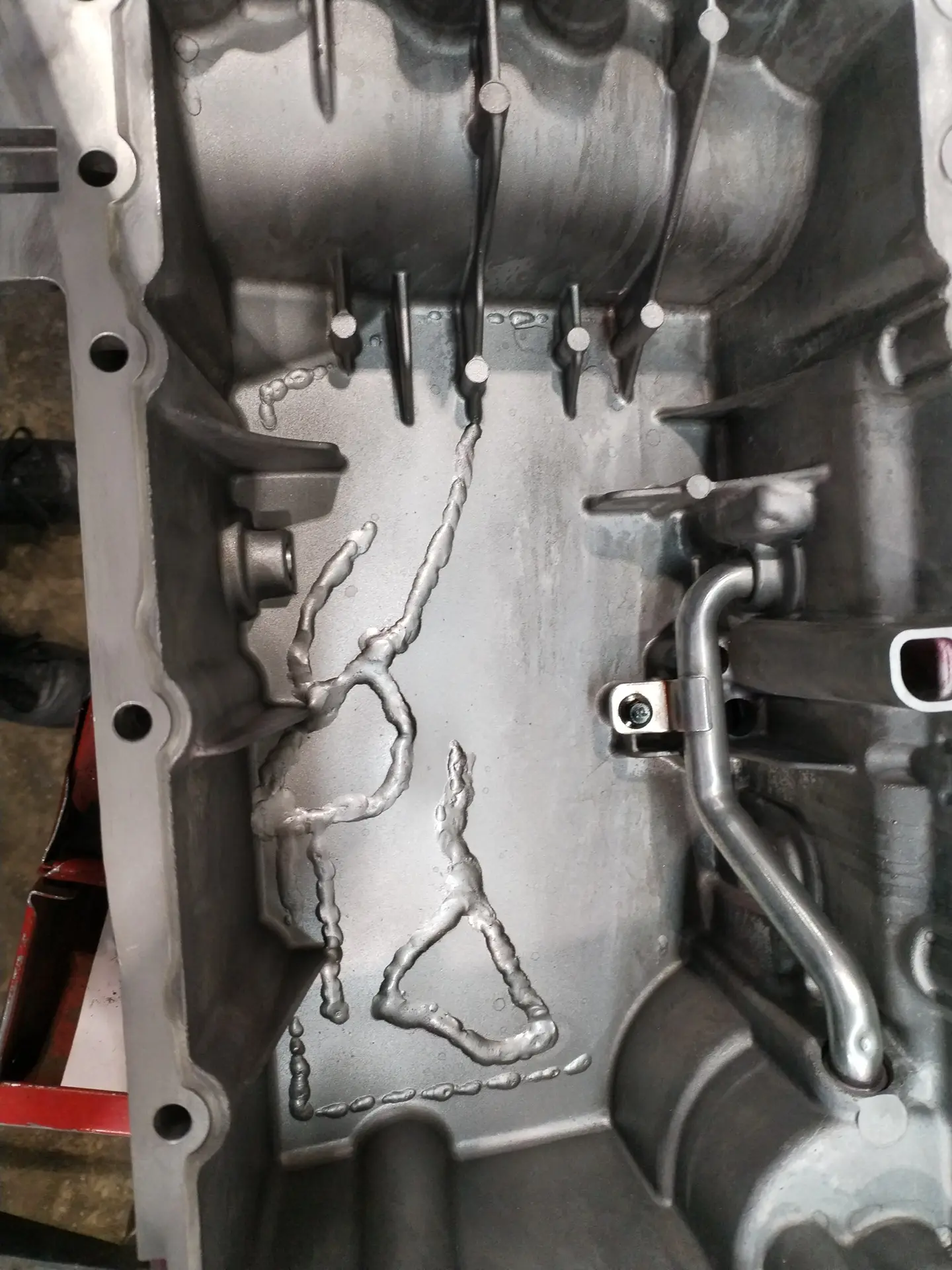 Geely Monjaro. Проломило поддон двигателя