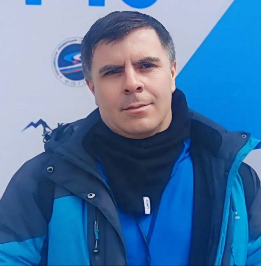 Поздравляем с Днем рождения тренера-преподавателя по сноуборду Александра Юрьевича Попо...
