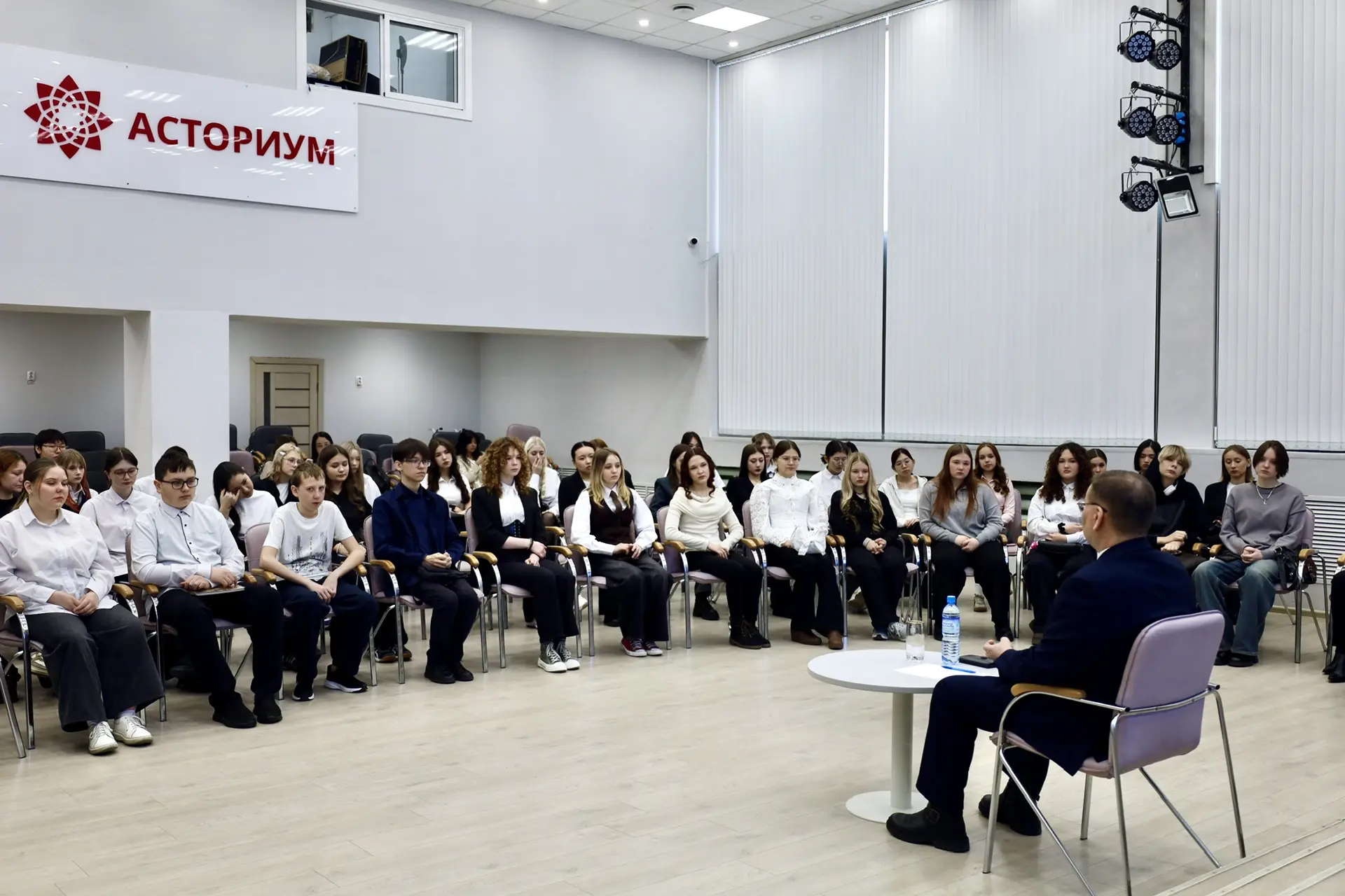 Добрый день!   Сегодня провёл встречу со школьниками — участниками педагогической смены «Мастерская 
