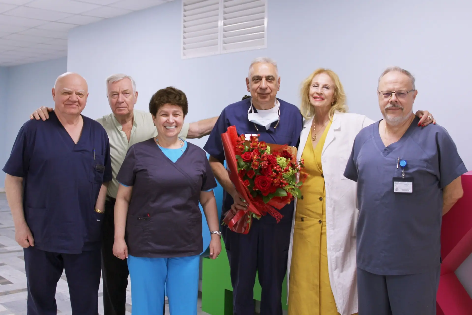 👏Сегодня на общебольничной конференции директор Елена Ефимовна Петряйкина от лица коллектива клиники