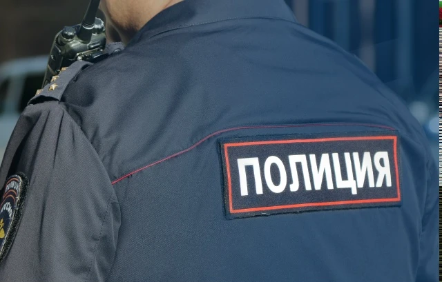В Инте полицейские установили подозреваемую в повреждении чужого имущества 

📝В дежурную часть ОМВД
