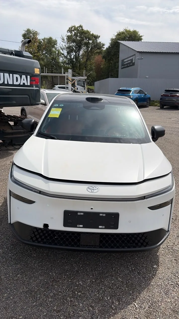Toyota BZ3X для нашего клиента успешно прошла лабораторию и отправляется на стоянку авт...