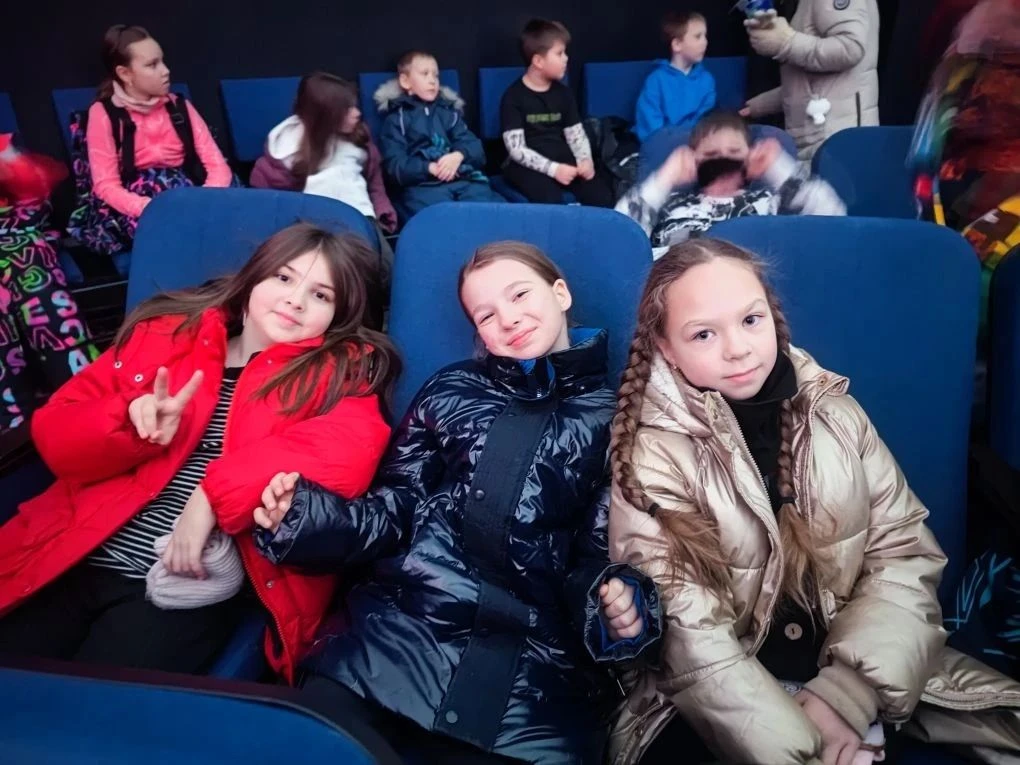 6 февраля для учеников 3 "В" класса была организована экскурсия "Прогулка по звездному небу" в плане