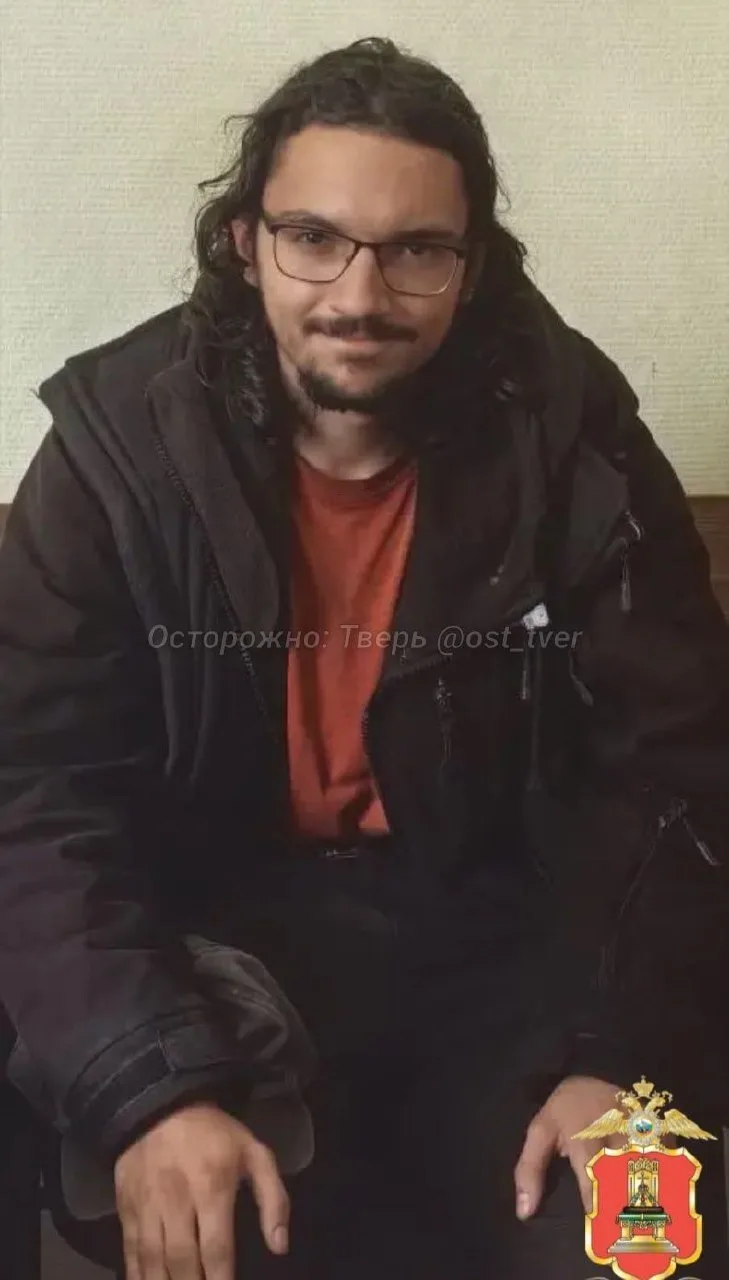 🧠 Просто гений. В Твери 19-летний петербуржец брал "плойки" в аренду и сдавал их в ломбард

Объявле