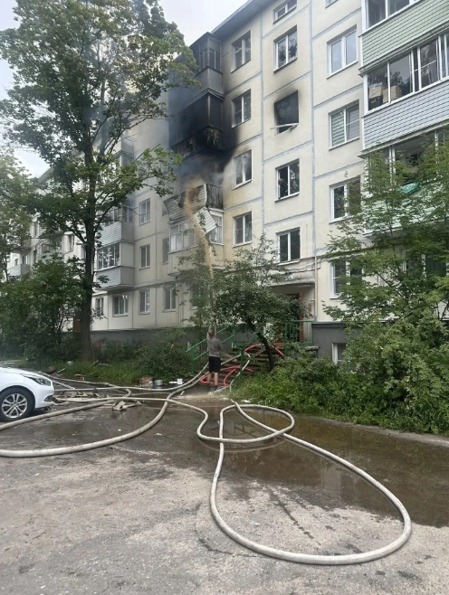 В Егорьевске произошёл взрыв газа в квартире, есть пострадавшие.
В школе №4 уже готовят пункт времен
