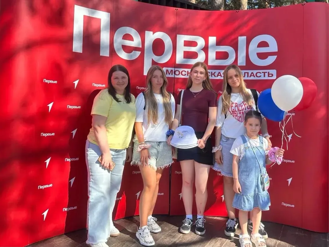 Яркое лето с «Движением первых»! ☀️

6 июня 2026 года мы с советником директора и активистами «Движе