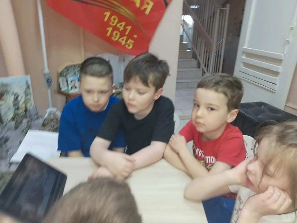 В нашем саду прошло тематическое занятие о битве за Москву✨️