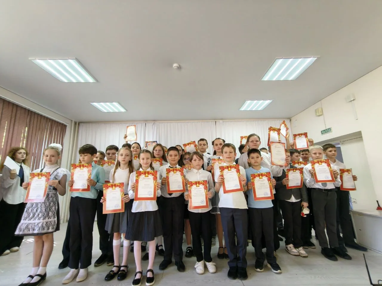 🎉 Сегодня в гимназии прошёл настоящий праздник — День Ученика! 🏫  👍Ученики стали главными героями дн