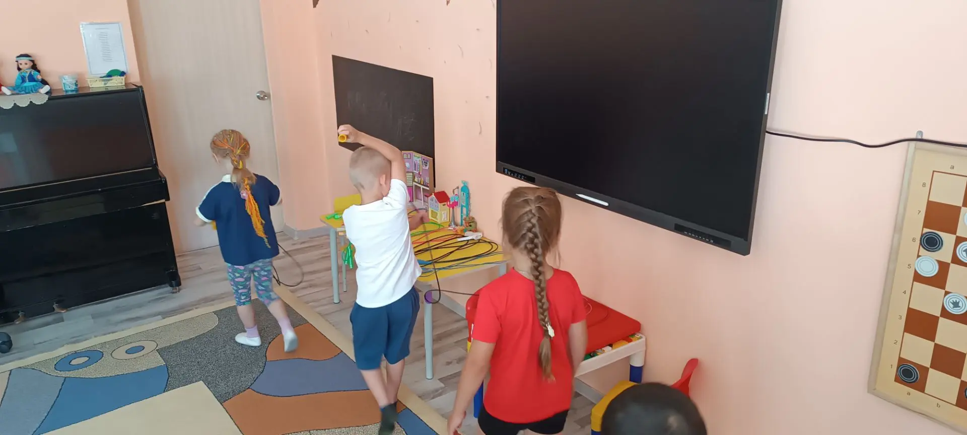 Сегодня у ребят из старшей группы «Пчёлки»🐝 прошёл настоящий праздник🎉🏆 спорта и веселья! Мы реши