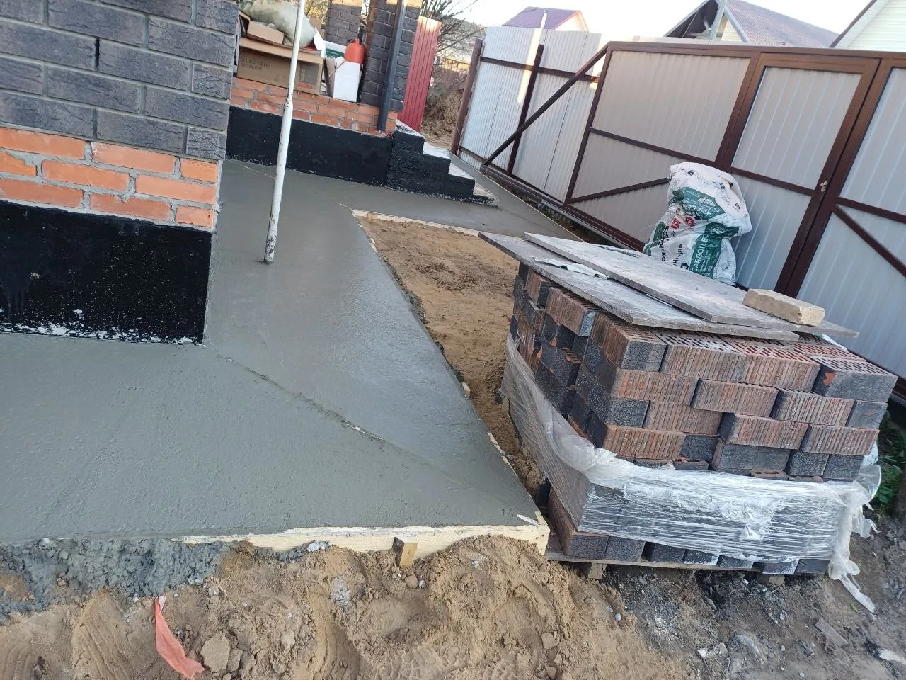 Доброго понедельника, друзья! 👷‍♂️