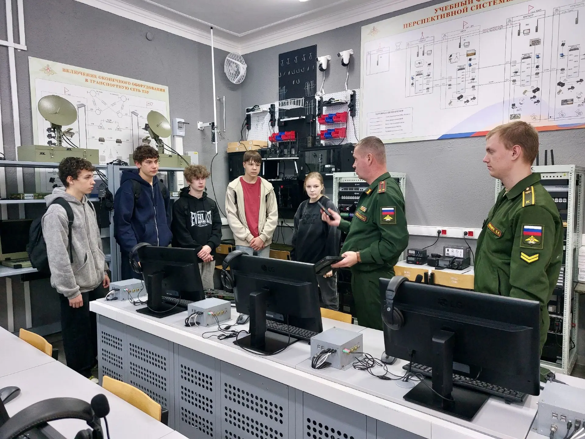 🎓 25 сентября в гости в СВГУ приехали ребята из Средней общеобразовательной школы  пос...