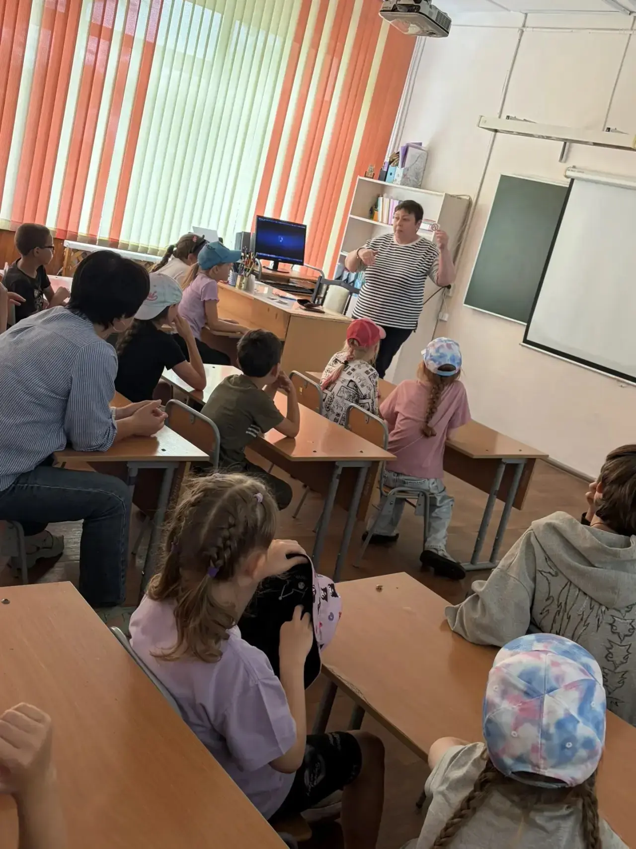 🚲 «Безопасное колесо» в пришкольном лагере: проверка знаний ПДД на практике