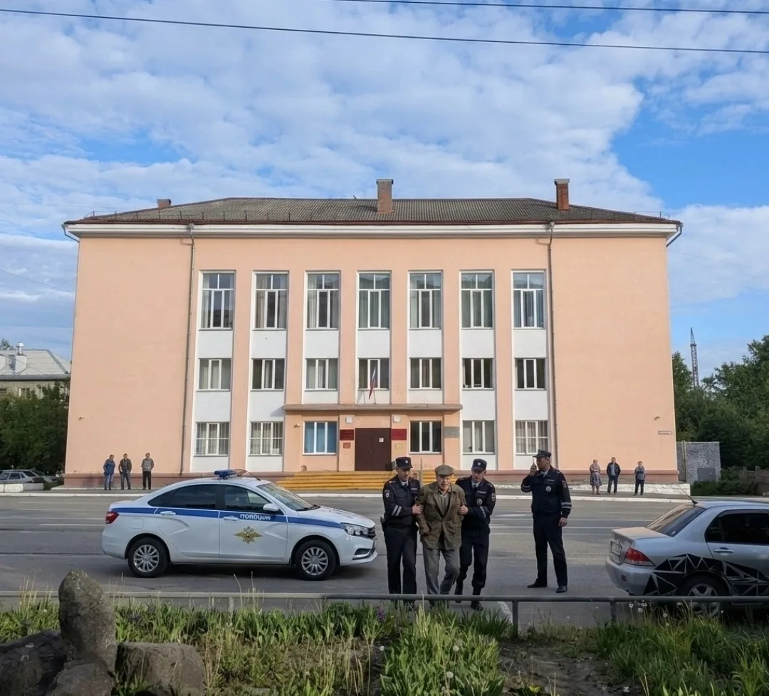 64-летний пенсионер из Новосибирской области оказался в центре громкого уголовного дела. Кушвинский 