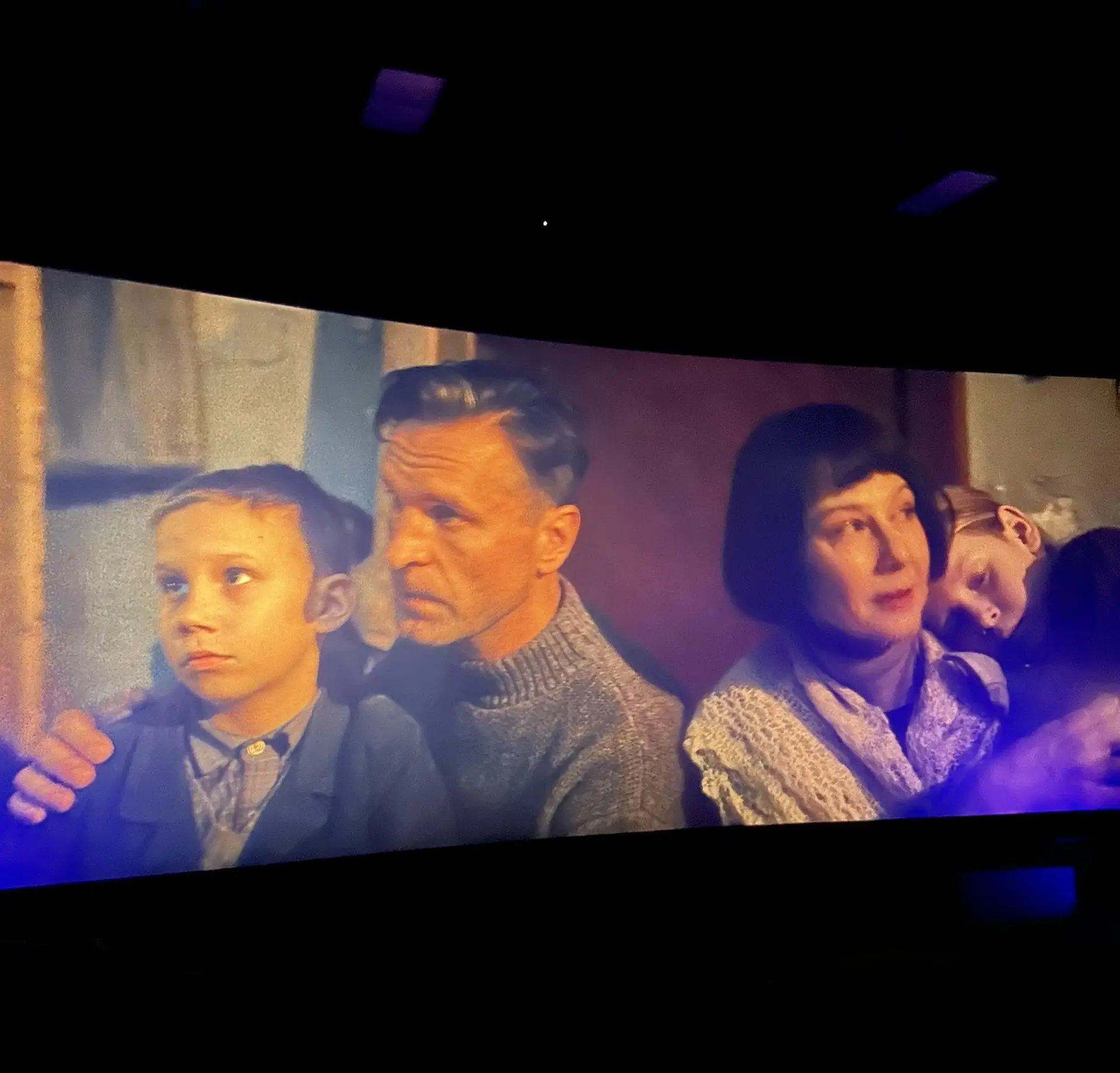 📽 «Ангелы Ладоги» – кино, которое тронуло до глубины души  7 мая учащиеся 6 «А» класса посмотрели фи