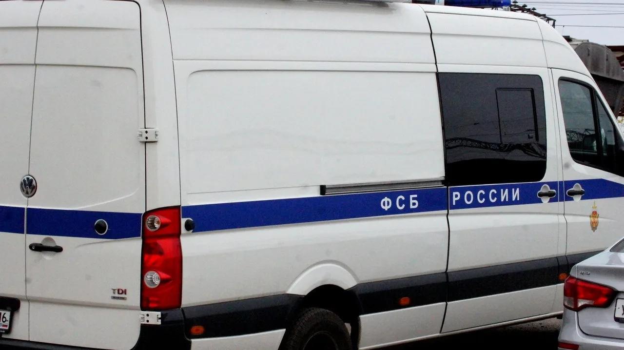 Росфинмониторинг официально внес Павла Дурова в список террористов и экстремистов

Карточка с его да