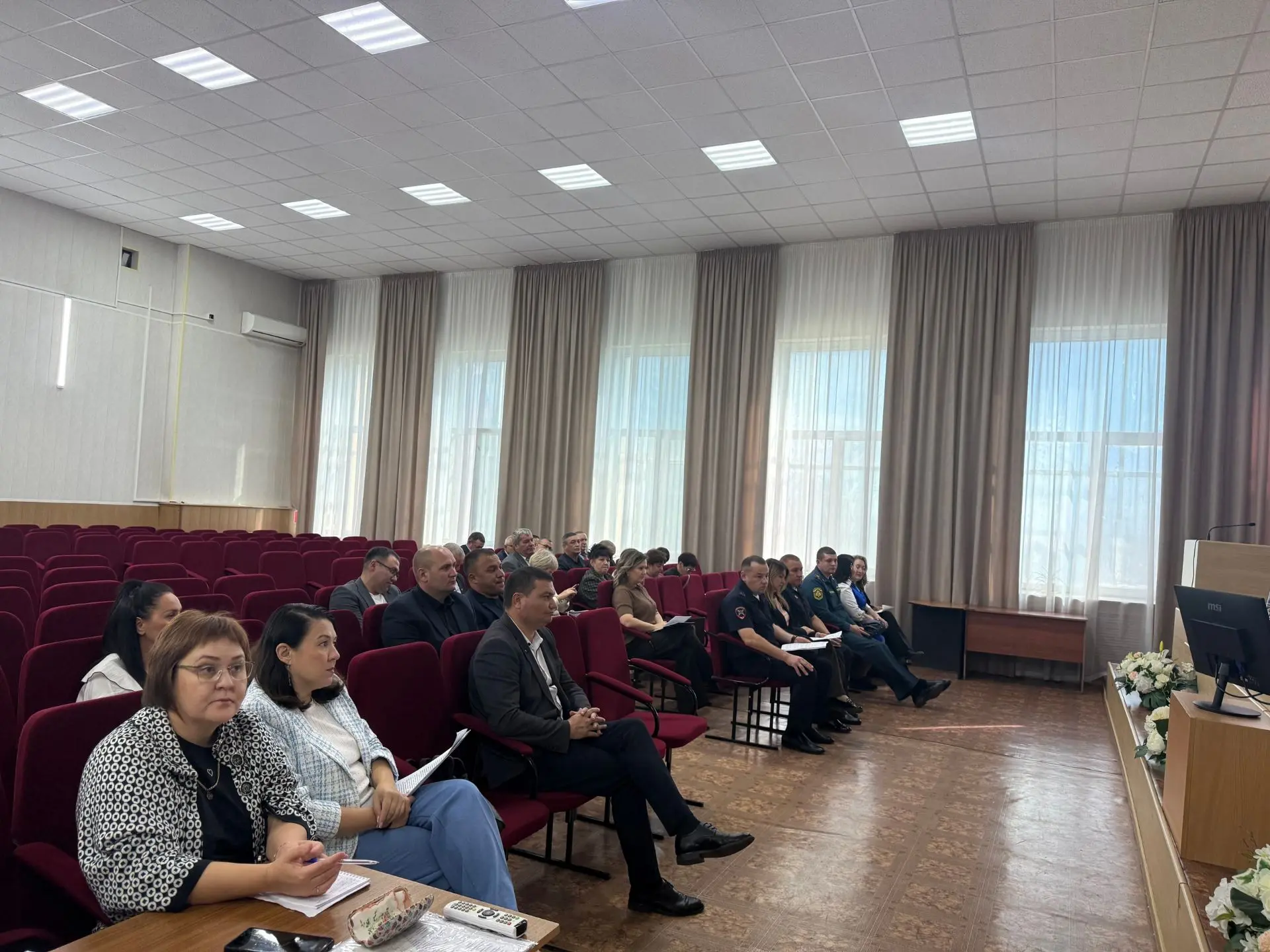 ✅ На комиссии по БДД обсудили безопасность дорог и подготовку к зиме