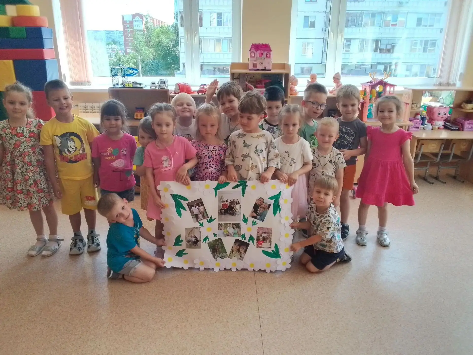 🌼 8 июля — День семьи, любви и верности! 💐

В нашем детском саду этот светлый праздник прошел в ат