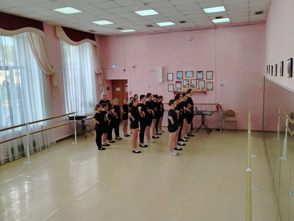 «Танцевальная этномозаика»!

Сегодня в Детской школе искусств № 42 обучающиеся хореографического отд
