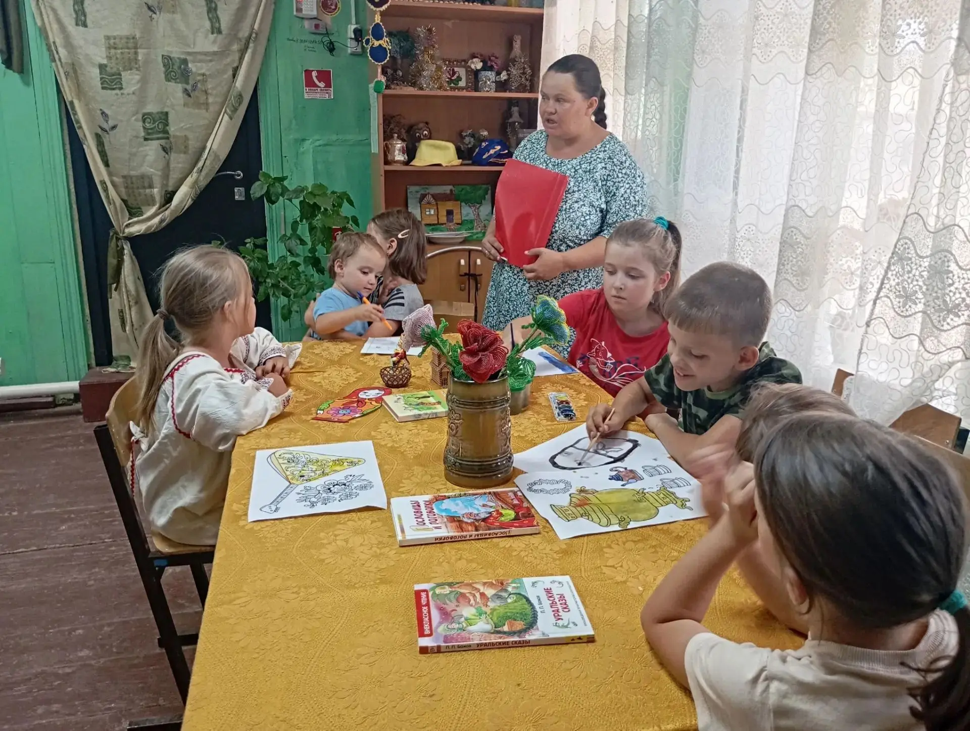 17 июля, в рамках празднования Единого дня фольклора, специалисты Косикинской сельской библиотеки и 