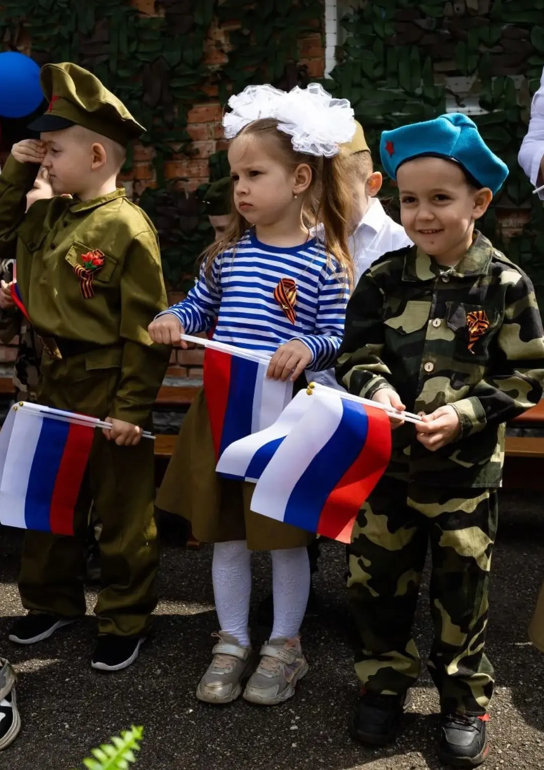 Связь поколений: дошкольники Мостовского района чтут память героев Великой Отечественной войны.  Дет