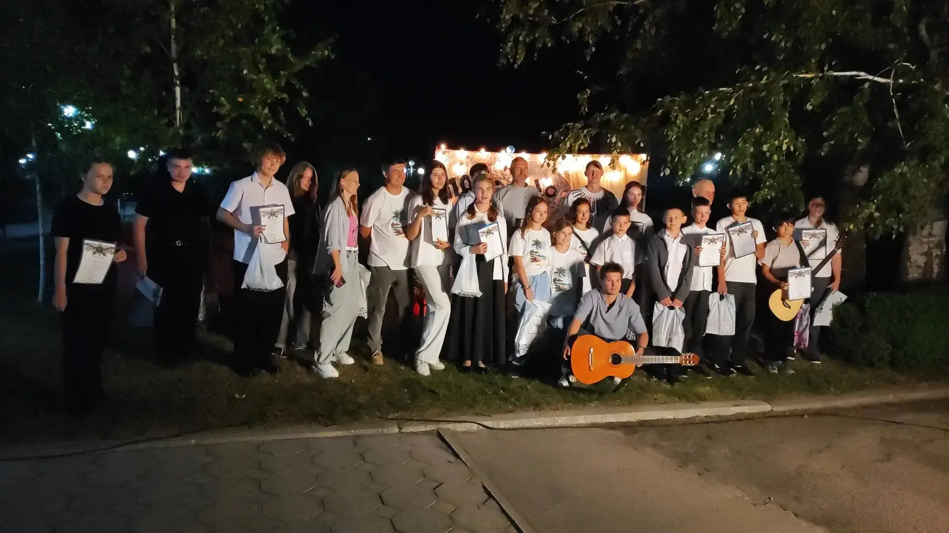 28 августа в п. Комсомолец прошёл V Окружной фестиваль-конкурс "Пой, гитара!", в которо...