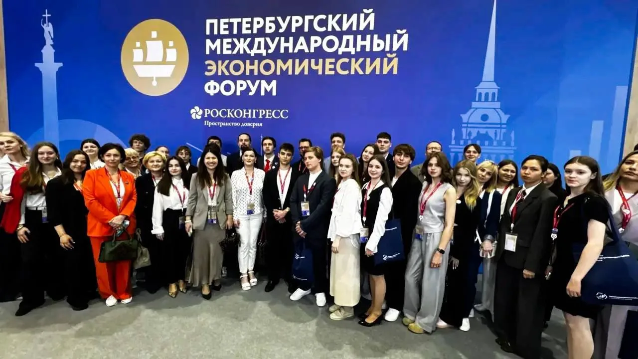📈 Передовые экономические тренды — в образовательную практику!

Куратор проекта «Предпринимательски