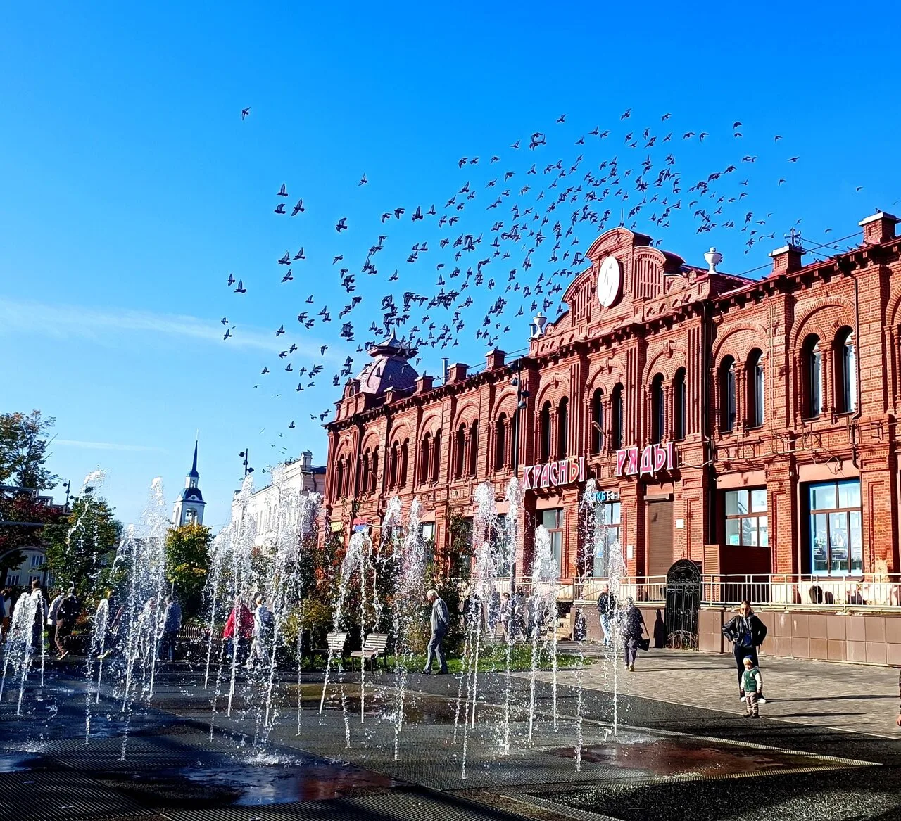 4-ый день знакомил нас снова с двумя городами. Утром теплоход зашел в Кинешму. Ассоциац...