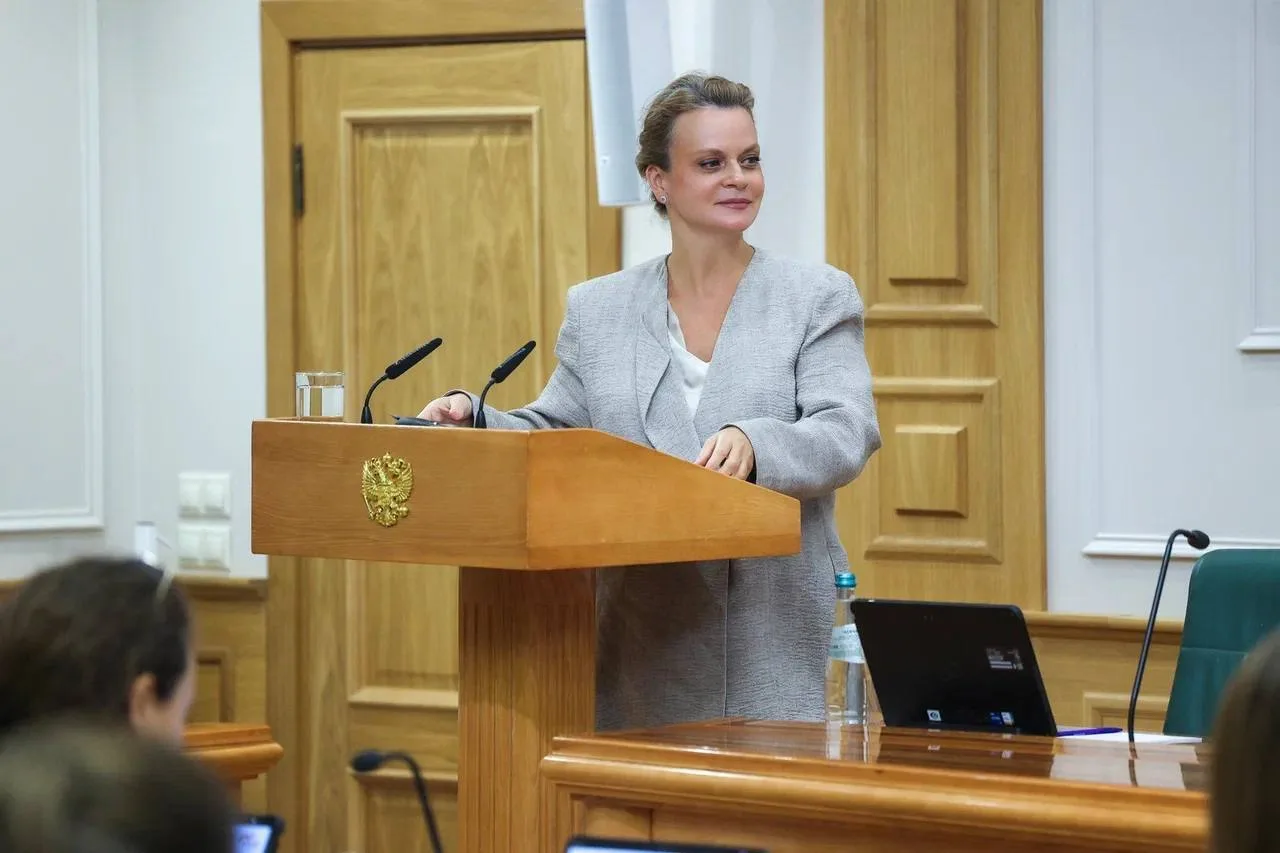 Работала в Совете Федерации на заседании Совета Евразийского женского форума под предсе...