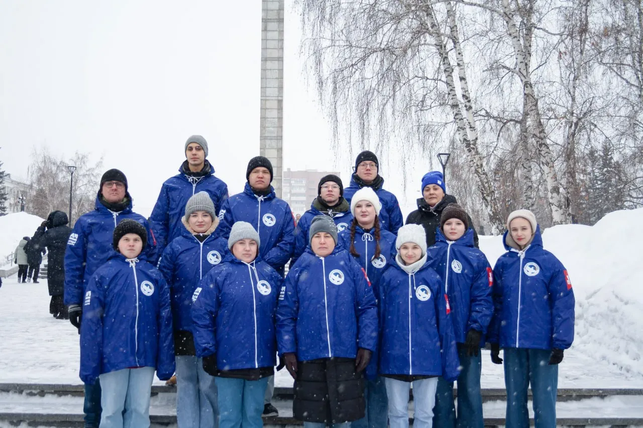 🎗 Спасибо, герои!  В День защитника Отечества студенты колледжа совместно с волонтерами региональног