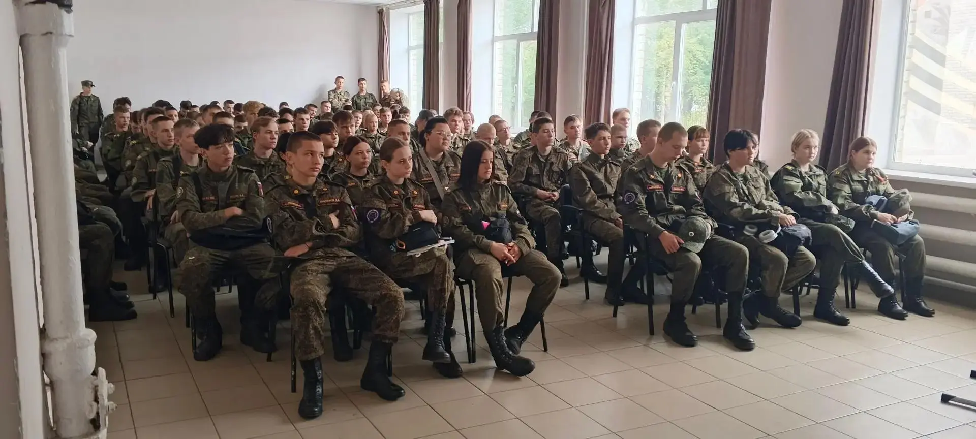 🕯В Ярославском кадетском колледже прошла памятная линейка, посвященная Дню солидарност...