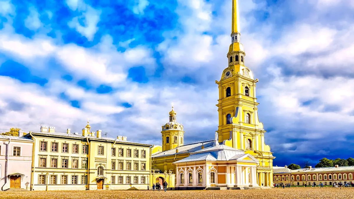 ❕НОВИНКА❕  💫 И здесь Россия молодая свои столицы возвела  Маршрут: Москва - Великий Новгород - Санкт