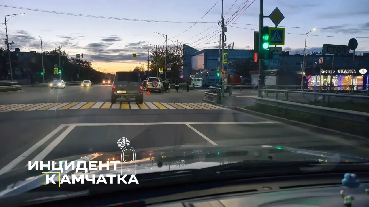 Авария на перекрёстке у «Сварога»