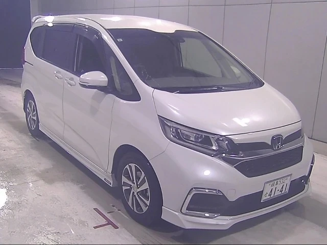 HONDA FREED +