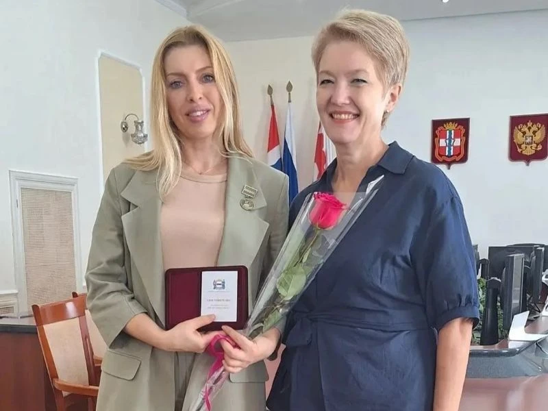 🎉Десять лучших работников сферы культуры Омска удостоены памятных медалей «310 лет гор...