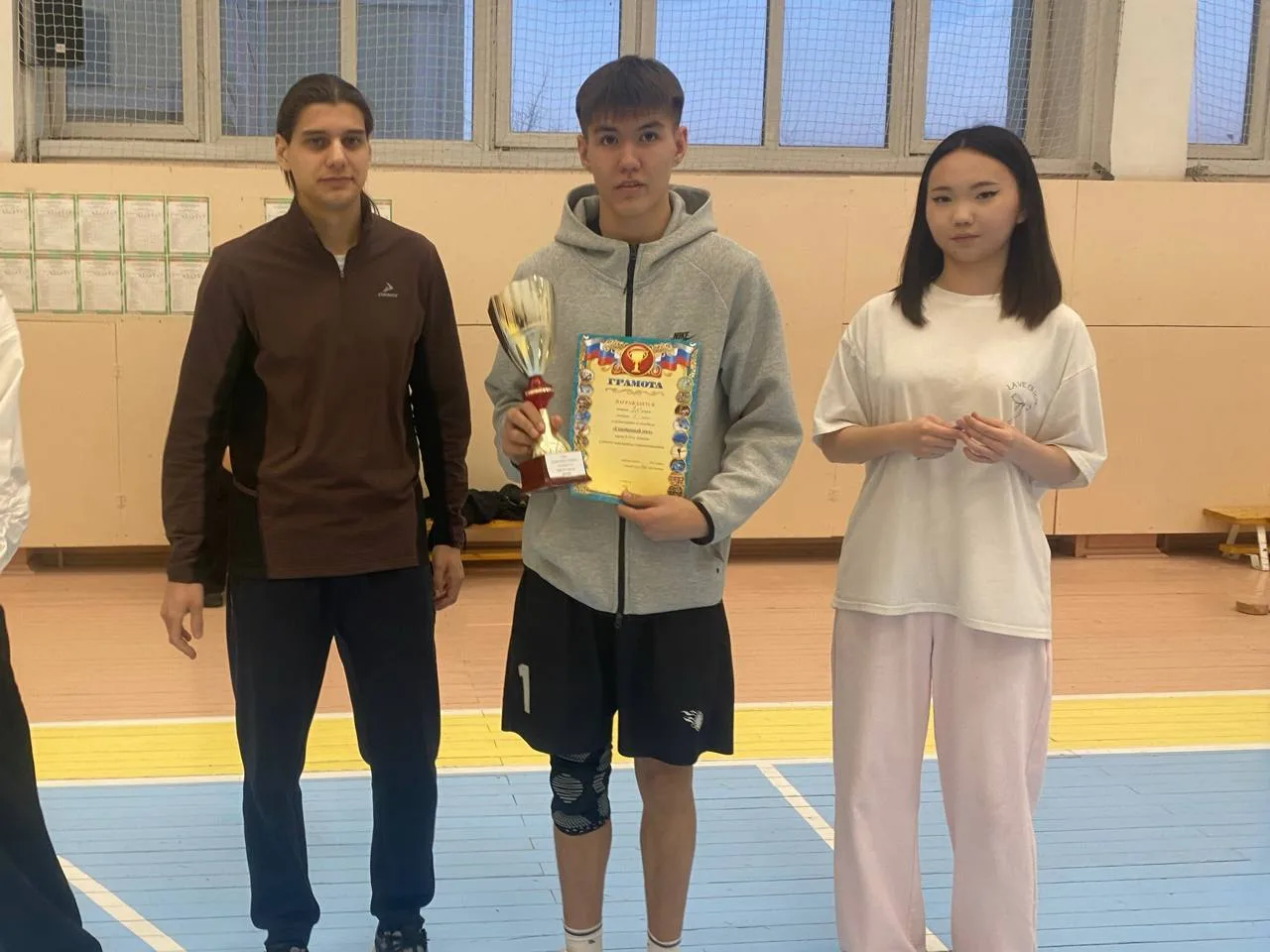 🏐 Волейбольный триумф: итоги спартакиады!  25 марта в рамках школьной спартакиады прошли захватывающ